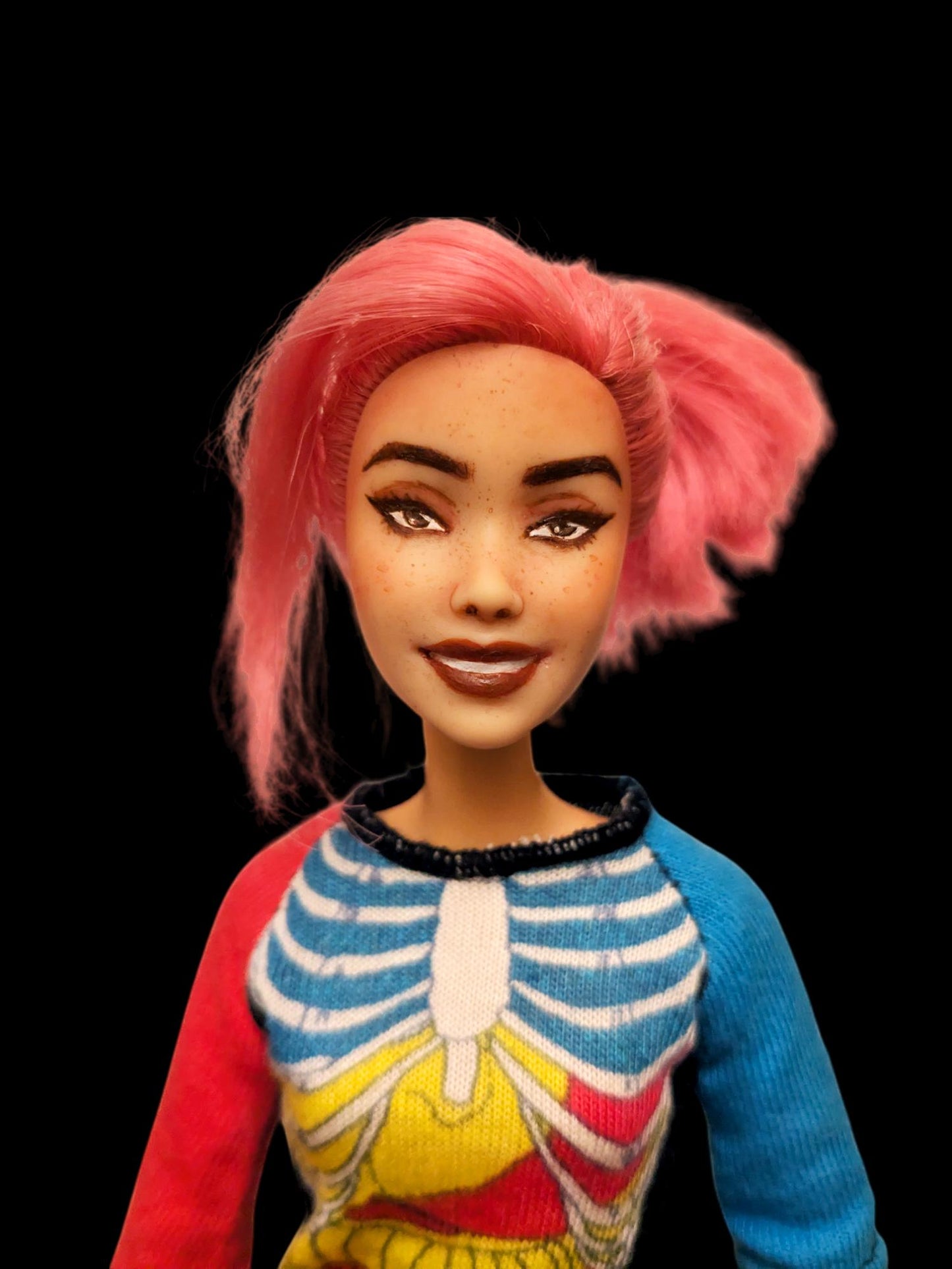 CHRISTY | ooak art doll - repainted doll with articulated body and pink hair