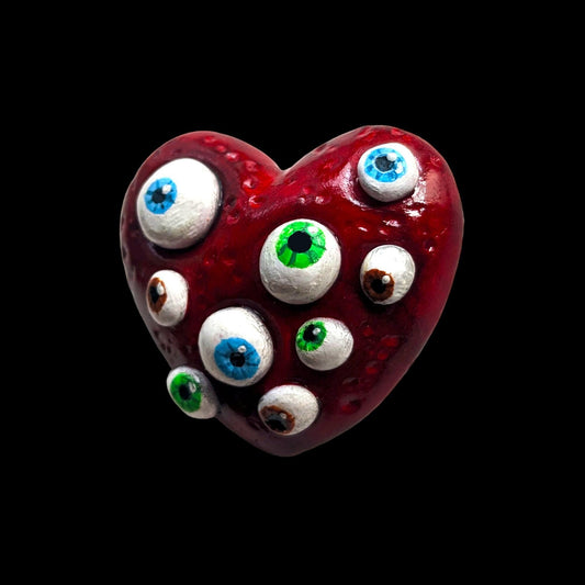 All-seeing Heart brooch | Handmade pin in creepy horror beserk inspired style (MADE TO ORDER)