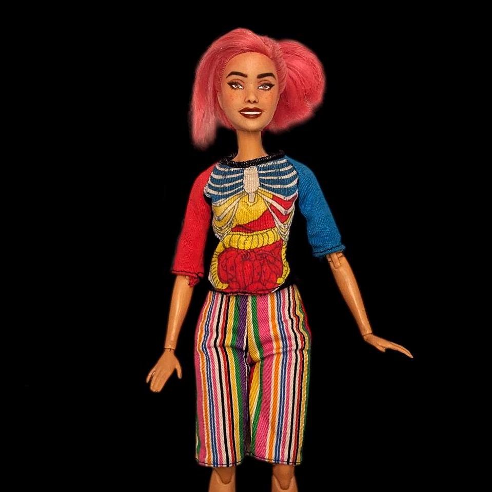 CHRISTY | ooak art doll - repainted doll with articulated body and pink hair